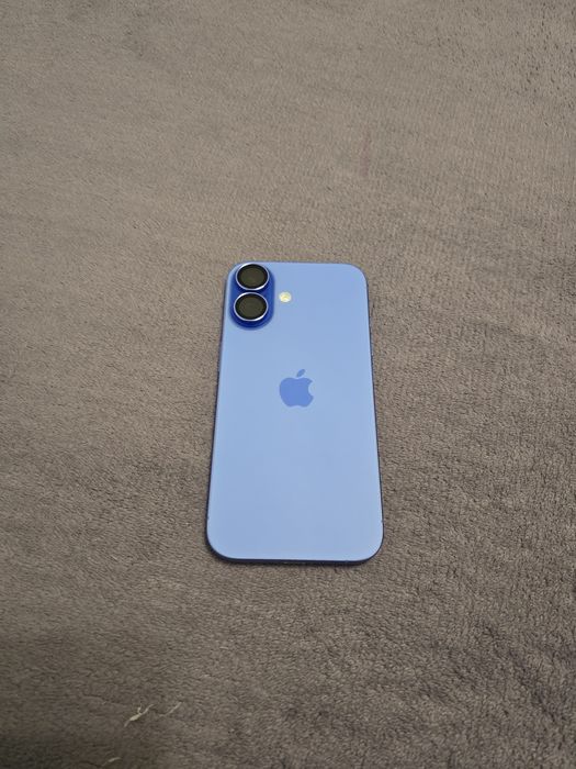 Vand/Schimb Iphone 16 Ultramarine