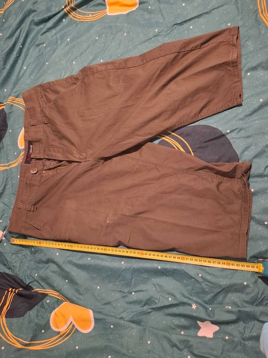 Pantaloni scurți tip jeans