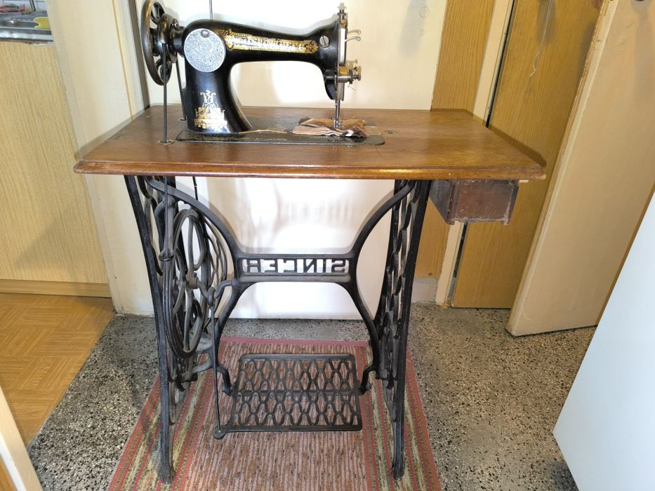 Шевна машина Singer