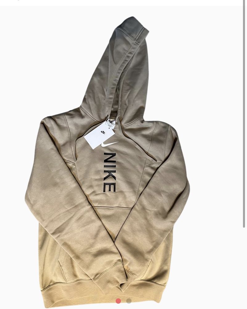 Nike hoodie чисто ново