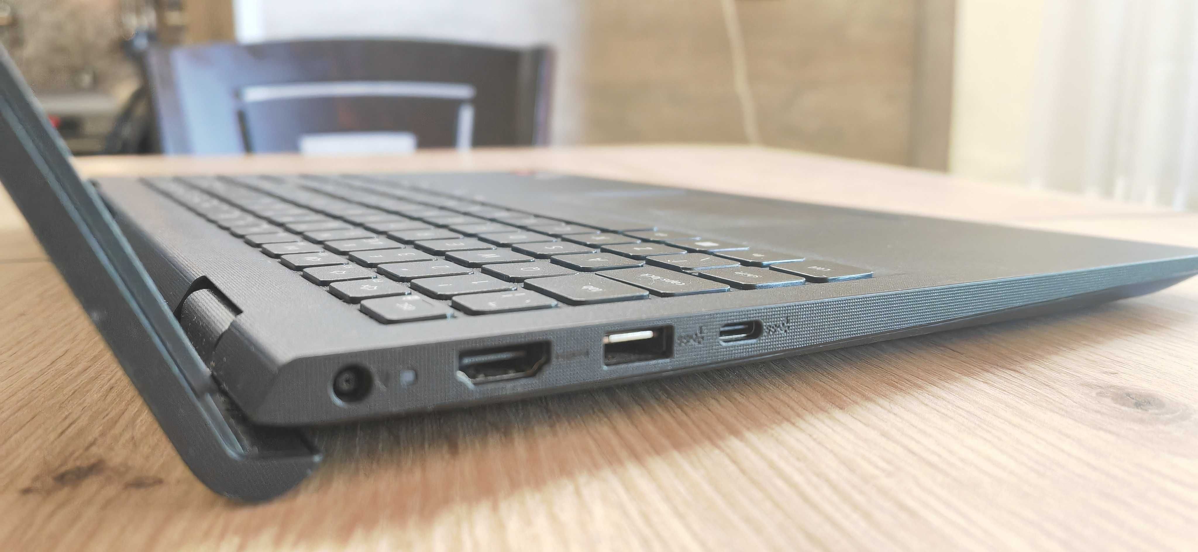 лаптоп Dell Vostro 3525 с 6-ядрен Ryzen 5-5625U и 15.6'' FHD 256/8GB