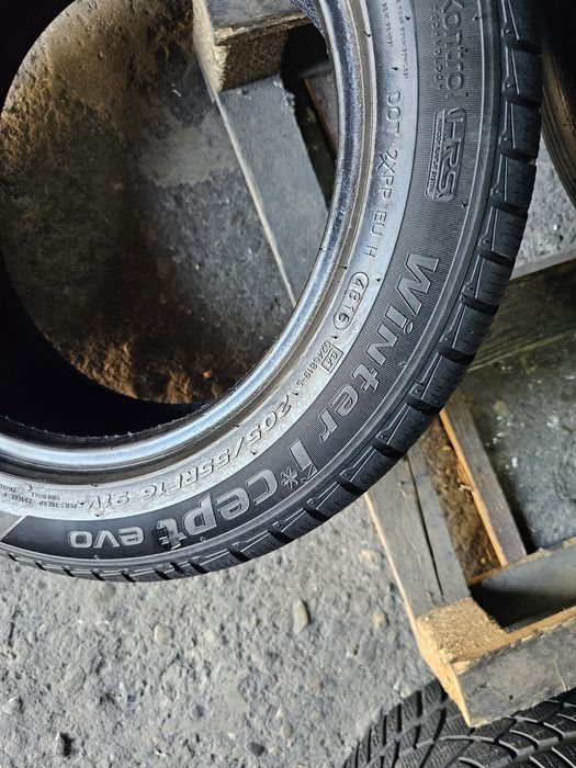 4 anvelope iarna 205 55 16 Hankook Runflat