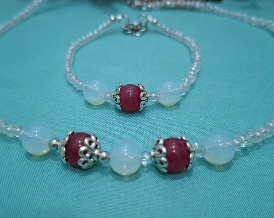 Комплекти колие + гривна с минерални камъни