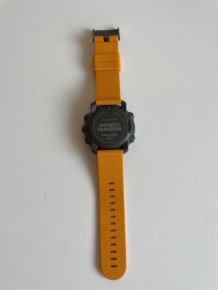 SUUNTO traverse smart часовник