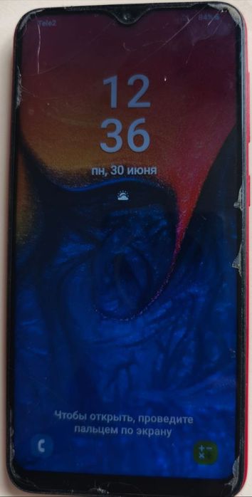 Телефоны и наушник