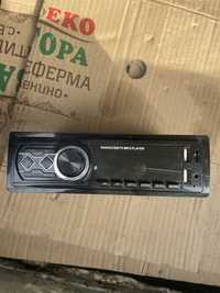 Радио за кола с флашка и карта памет