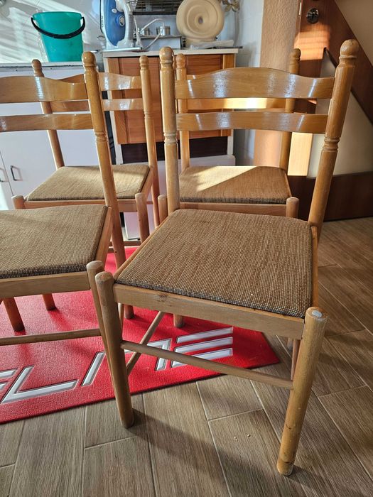 Столове масив тапицирани