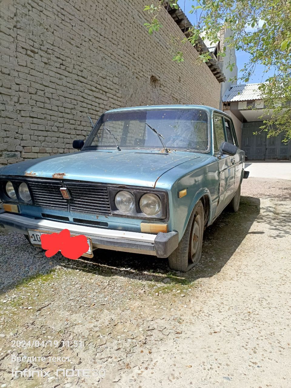 Vaz 2106 metan gazli 1985 yil motor 2111 srochno sotiladi!