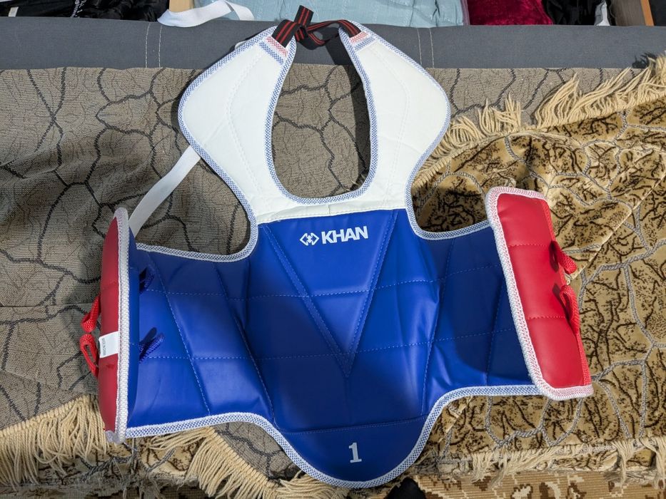 Нагрудник детский карате защита