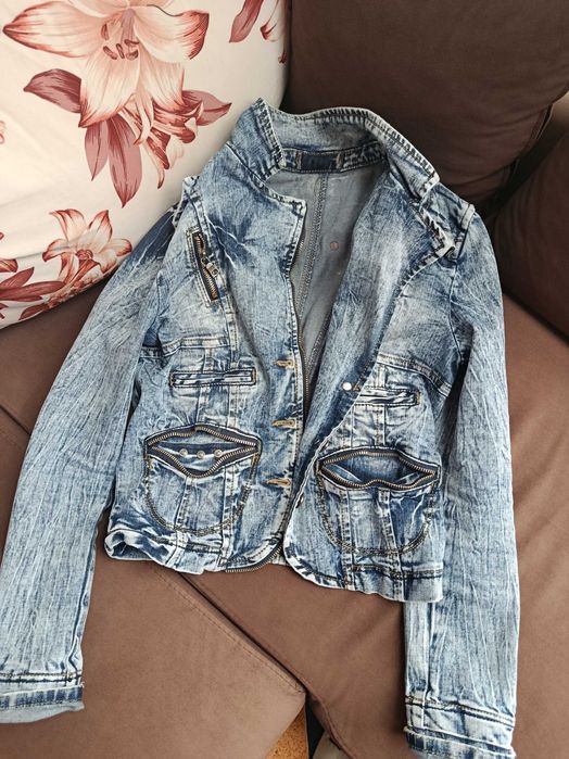 Дамско яке Alessa