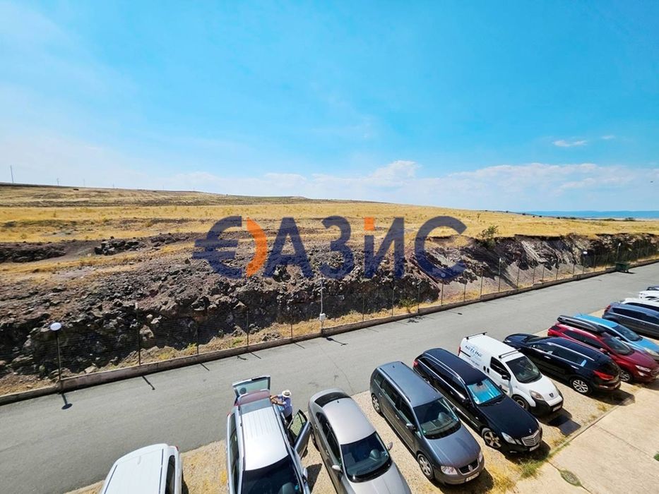 Продава се Двустаен апартамент в к.к. Слънчев бряг - 60 кв.м за 934 €/кв.м - Снимка #11