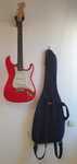 Электрогитара Fender Squier ориг+Чехол ориг+переносной комбик, +ремень