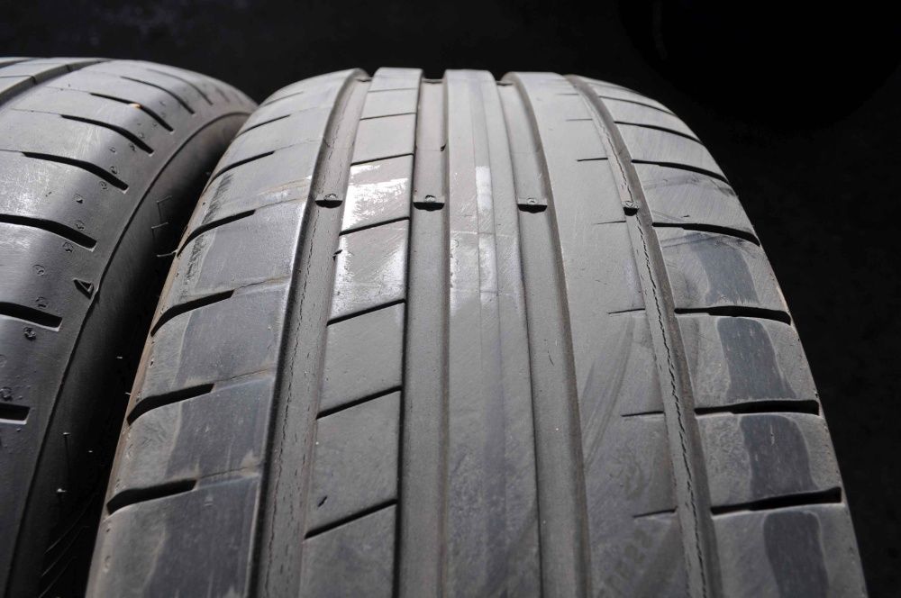 SET 2 Anvelope Vara 225/45 R19 DUNLOP SP SPORT MAXX RT2 92W - Runflat