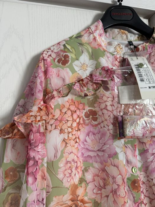 Шарена рокля с дантели