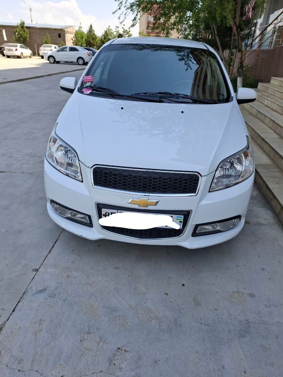 Chevrplt Nexia3 bir qo'l minilgan