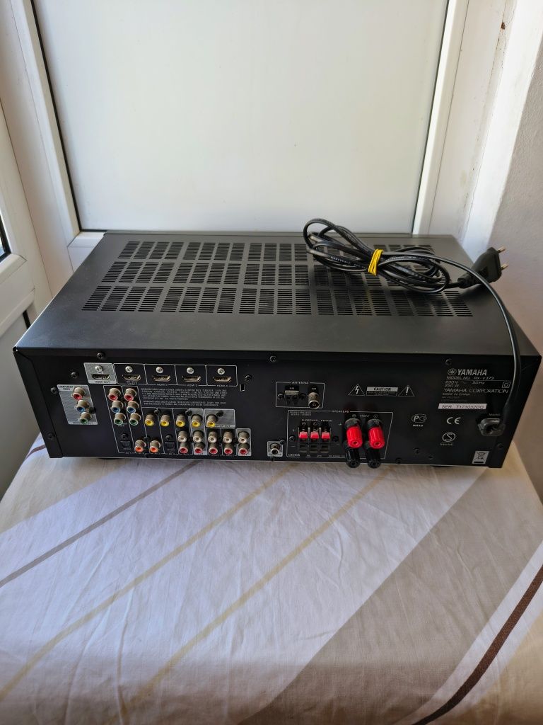 Receiver Yamaha RX-V373