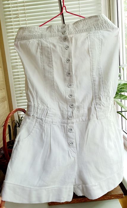 Женская одежда. Комбинезон.