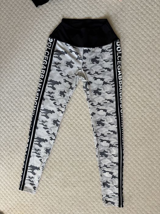 Trening set hanorac+ pantaloni dolce & gabbana marime XS