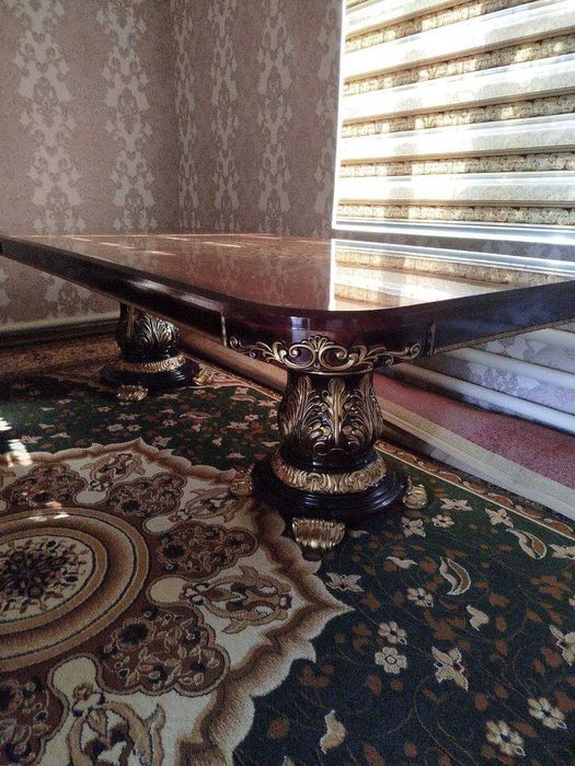 Стол стул сотилади