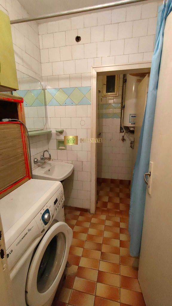 Продава се Тристаен апартамент в Видин, Васил Левски - 91 кв.м за 759 €/кв.м - Снимка #7