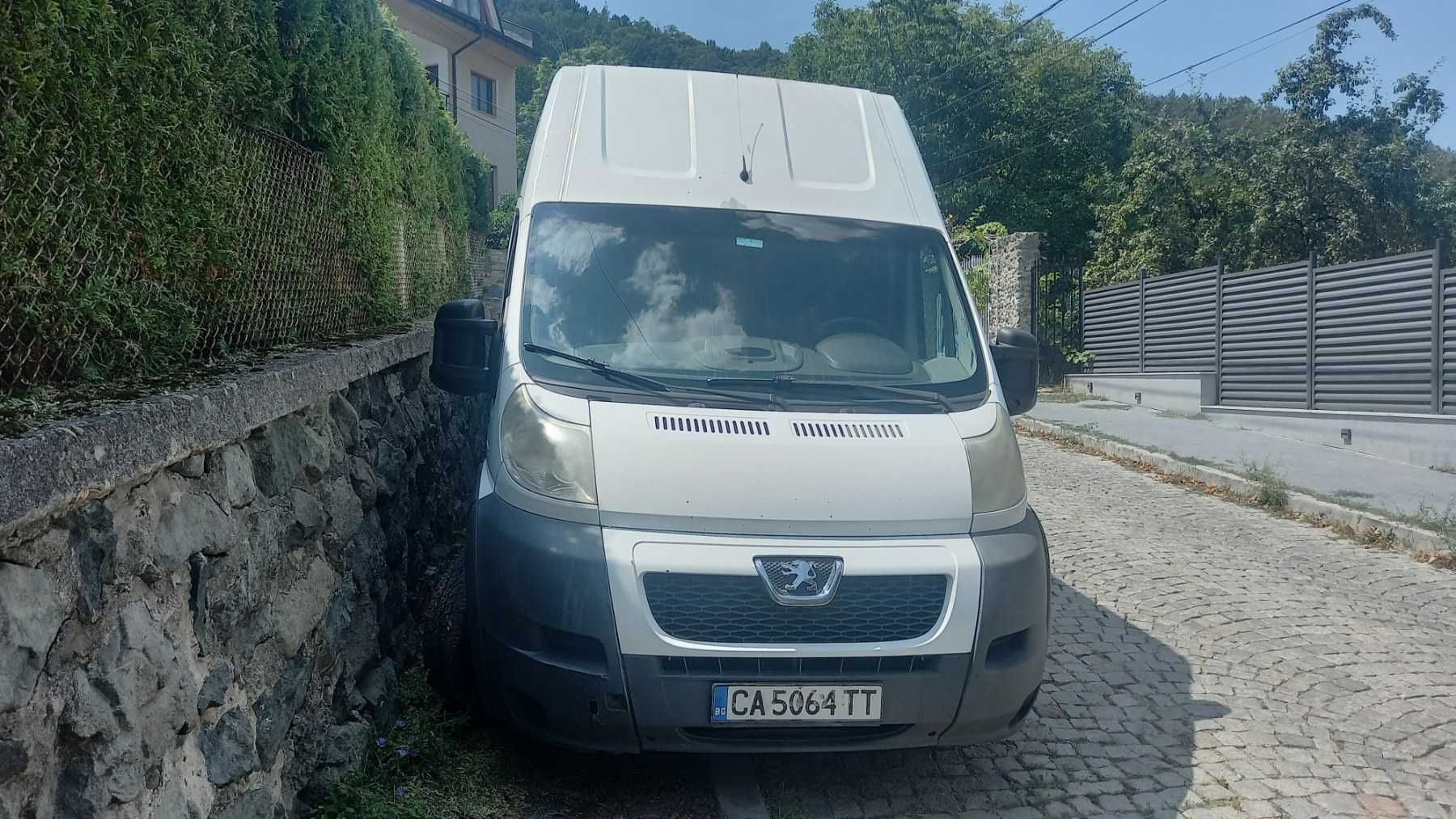 Продавам Бус Peugeot boxer