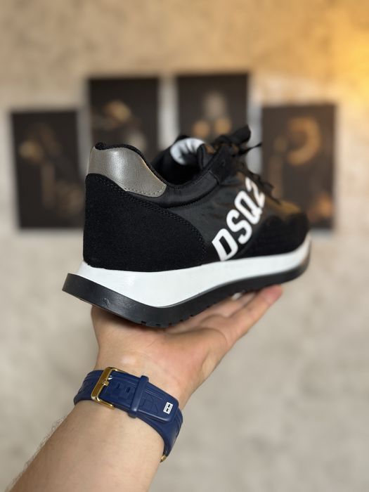 Adidasi Barbati Dsquared 2 Negru & Alb!