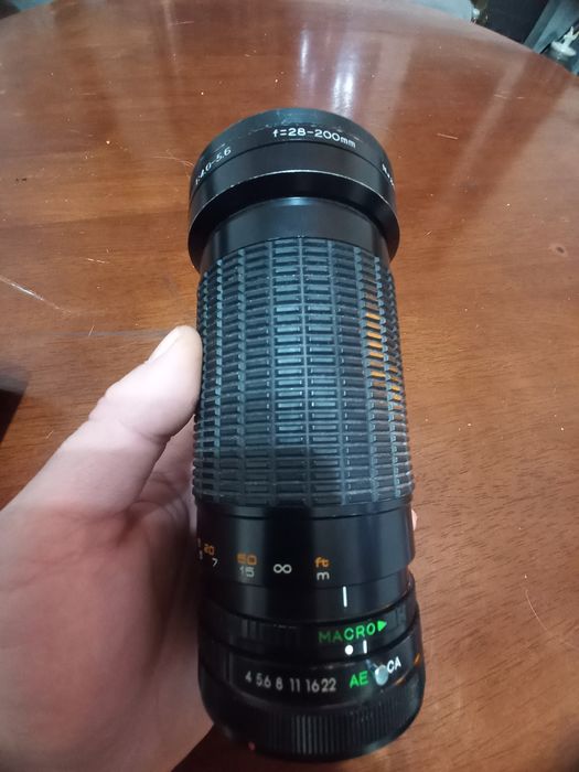 Sigma Zoom 75-250  mm si Hoya 72mm