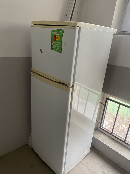 Продам холодильник не раб состоянии