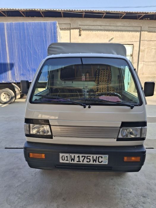 Срочно продаëтсч автомобиль Labo