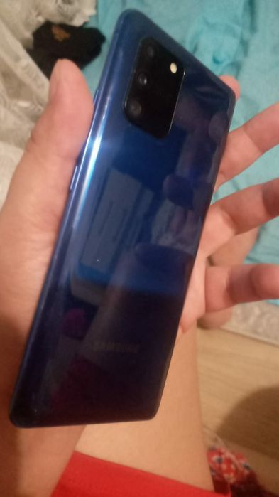 Самсунг  S10 lait
