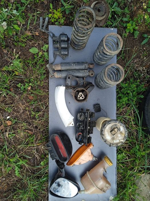 Vând piese auto Matiz daewo