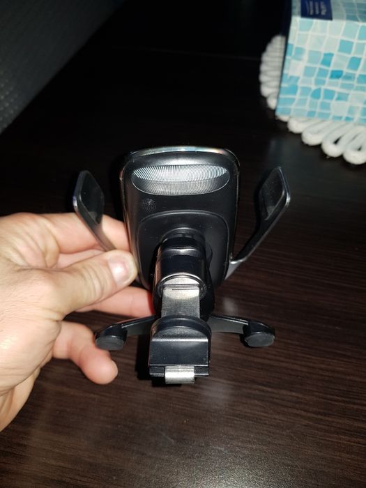 Încărcător auto wireless Baseus