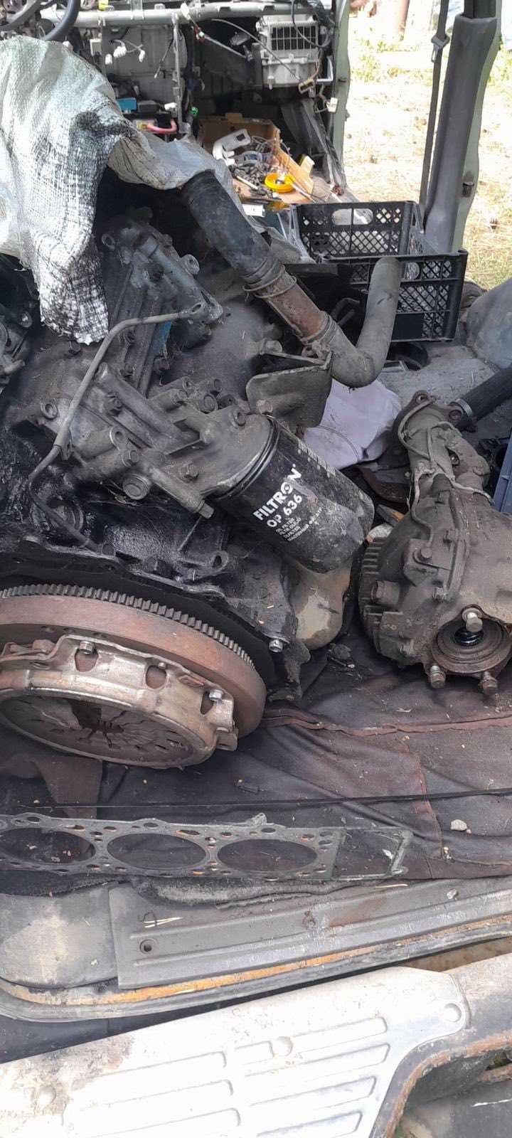 Джип Mitsubishi Pajero 2.8 с ляв волан на части