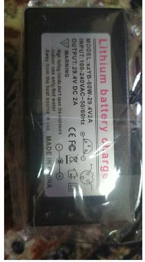 Incarcator pt.baterie de 24V/ 29.4V 2A,bicicleta,trotineta electrica