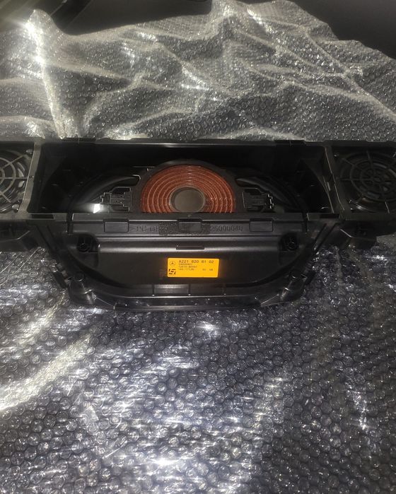 Mercedes w221 субуфер/ високоговорител