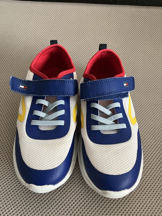 Adidasi Tommy Hilfiger, marimea 33