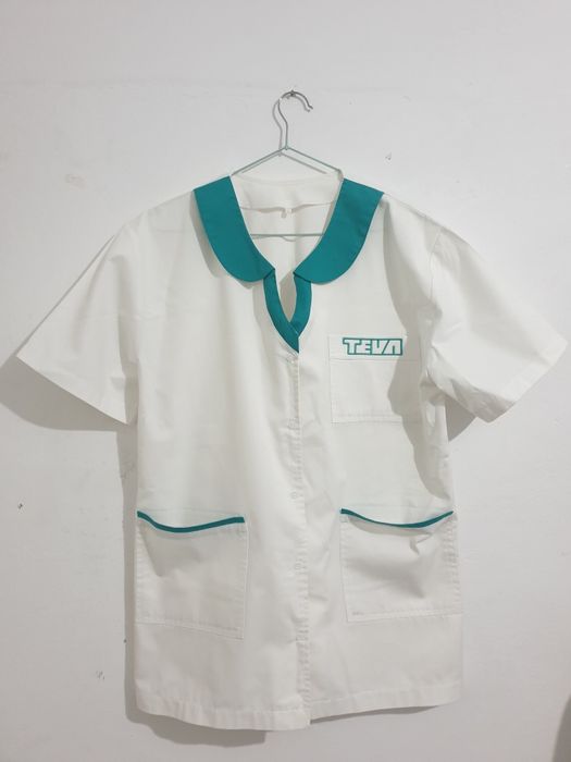 Costum medical alb+verde