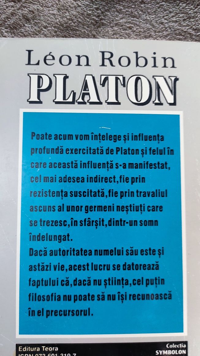 Carte "Platon"  (autor Leon Robin)