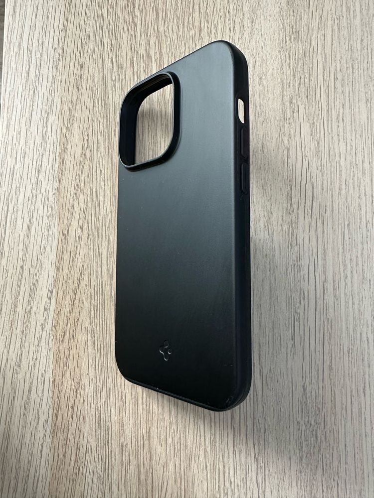 Vand Husa Iphone 14 Pro Spigen Thin Fit Black