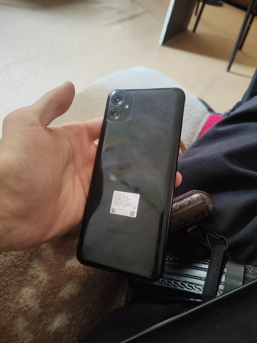 Samsung galaxy a04e в отличном состоянии