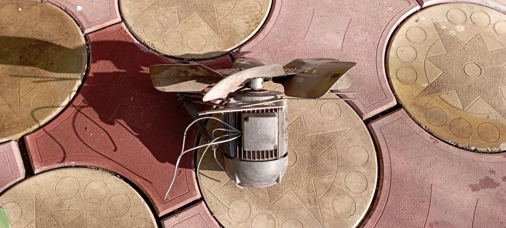 Motor cu ventilator