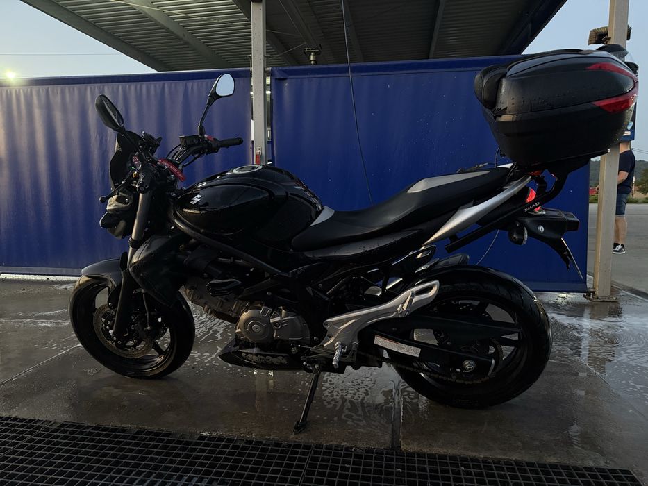 Suzuki SFV650 Gladius