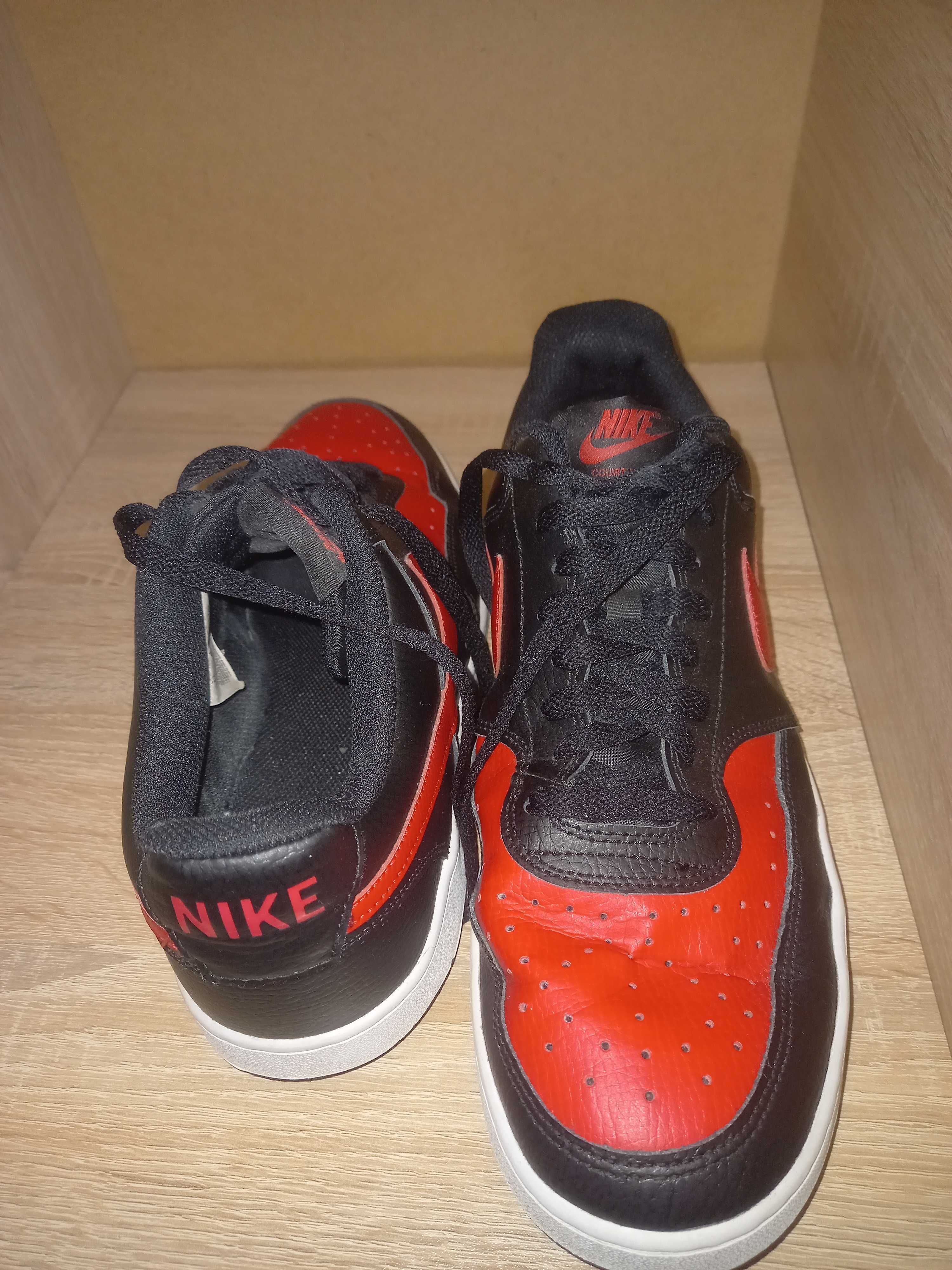Продавам : Nike Court Vision