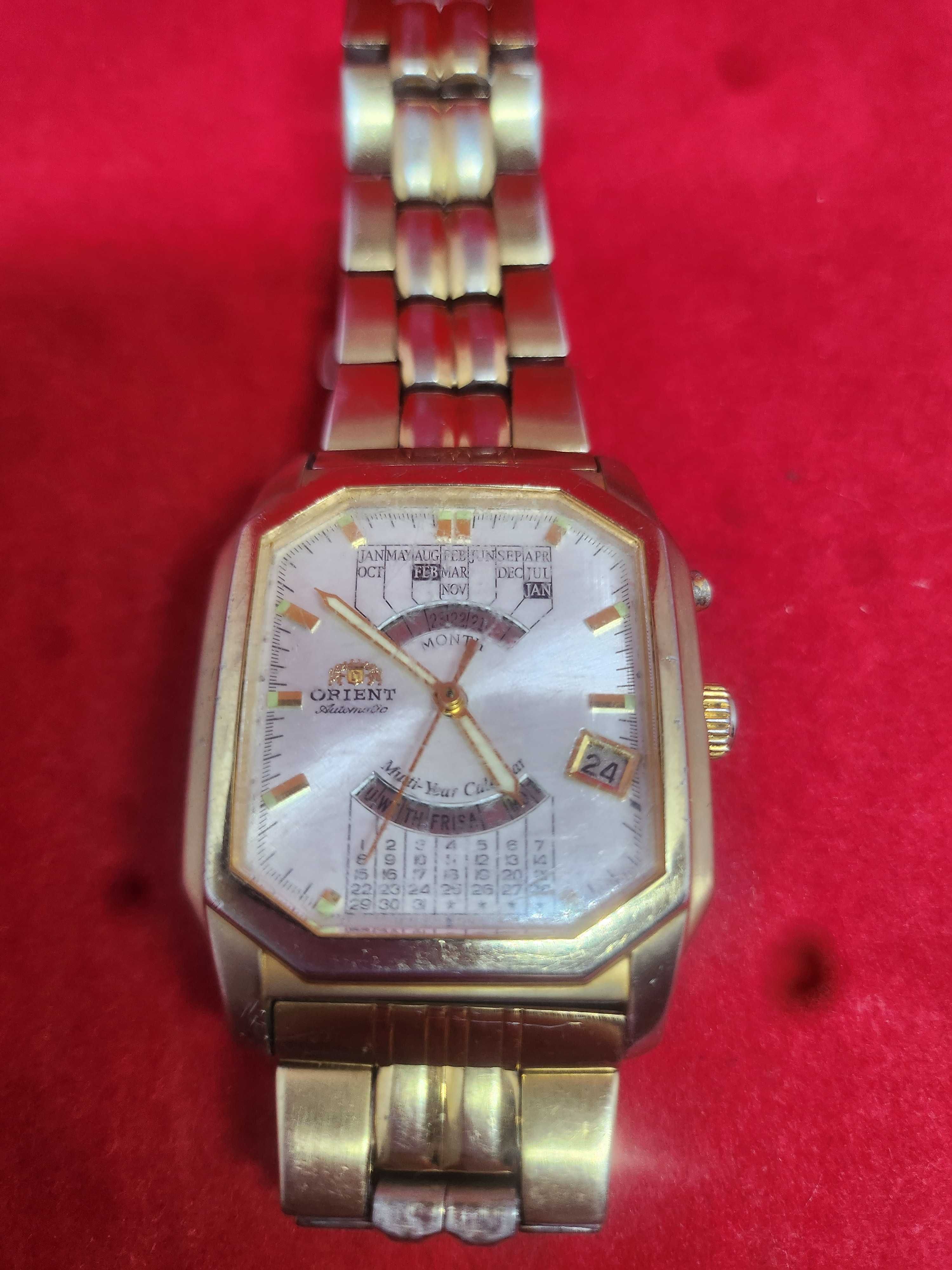 Orient Automatic Multi-Year Calendar – Златист винтидж часовник