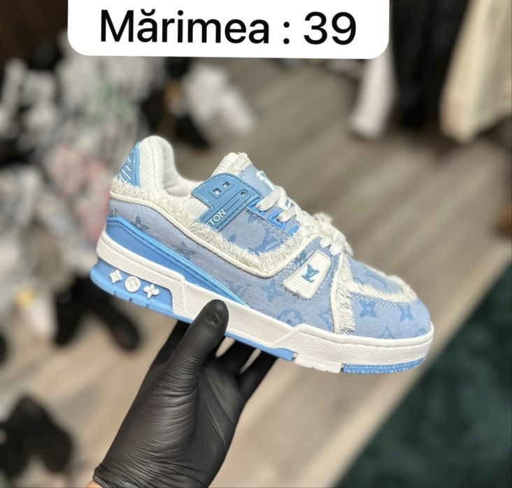 Adidasi louis vuiton