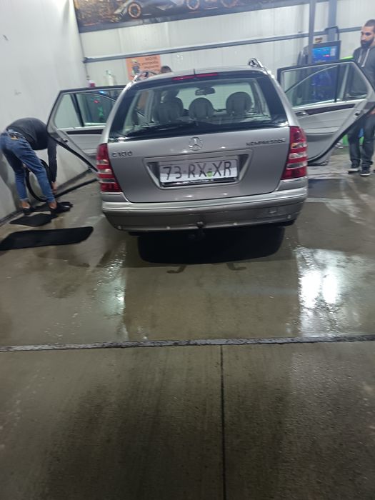 Мерцедес бенз С180 Компресор 2005Г