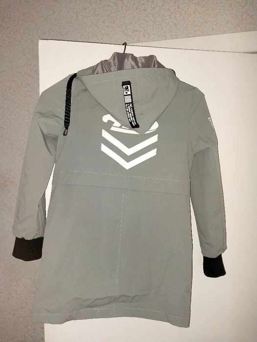 куртка  б/у, на девочку