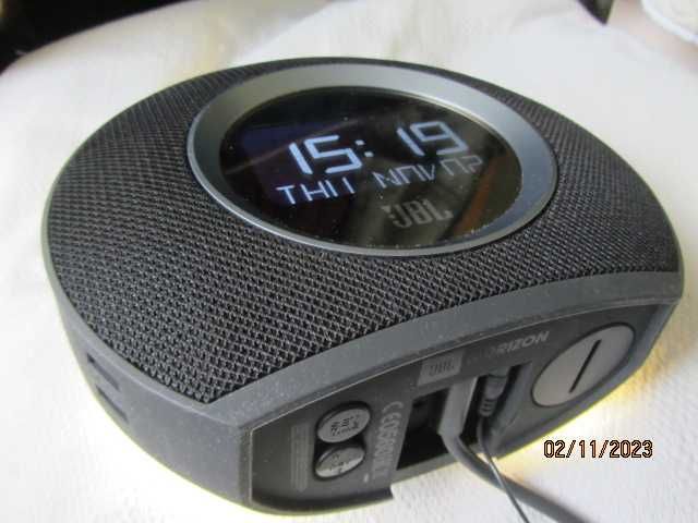 JBL - Horizon - FM радио, часовник и т.н.