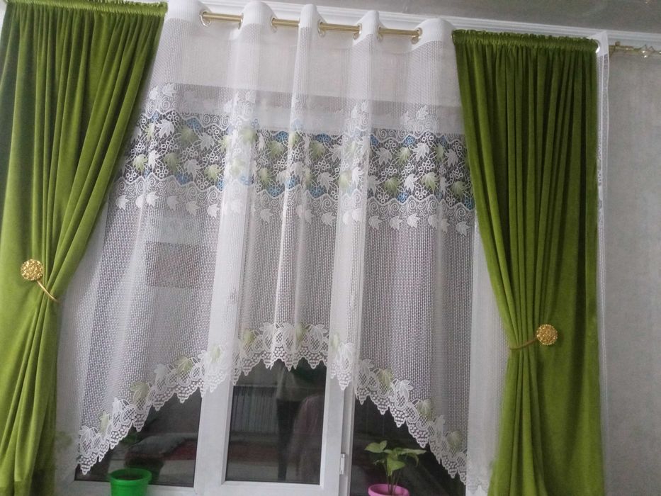 Шторы сатылады адеми.