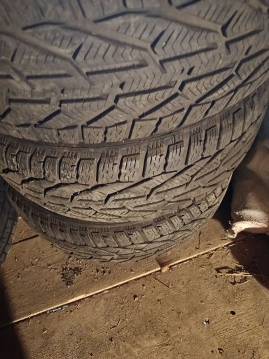 Cauciucuri de vânzare